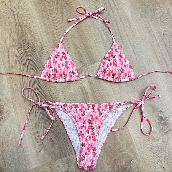 NWOT SHEIN Floral Pink Smocked Textured Bikini Set - Picture 1 of 6